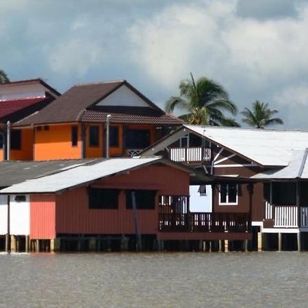 Maena Water Chalets Tumpat Exterior photo